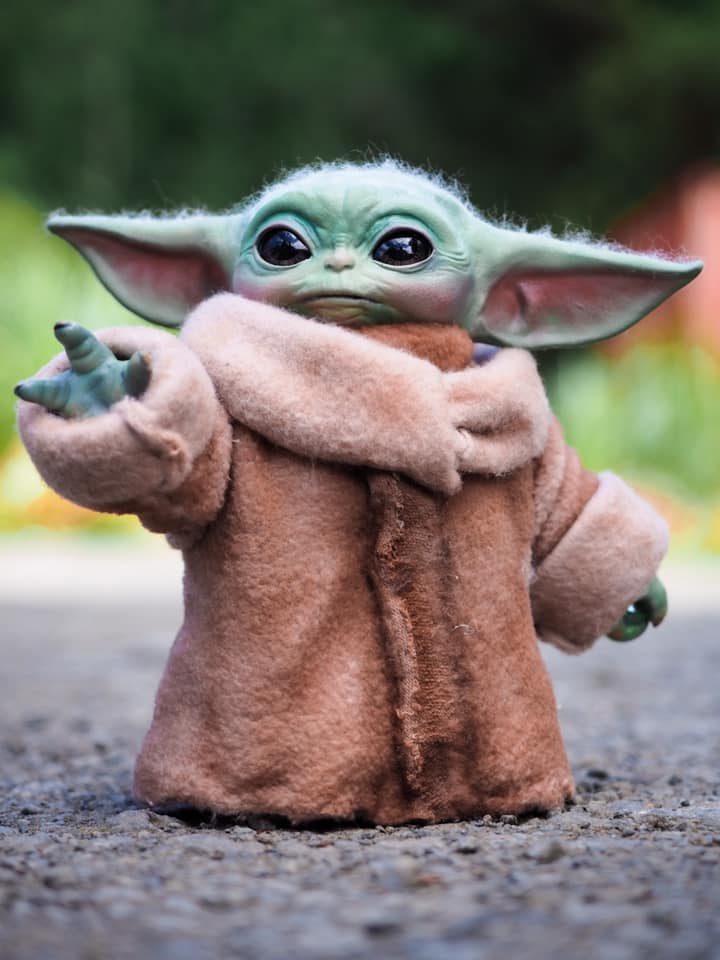 Henry Williams repainted the Hasbro The Child "Baby Yoda" action figure
